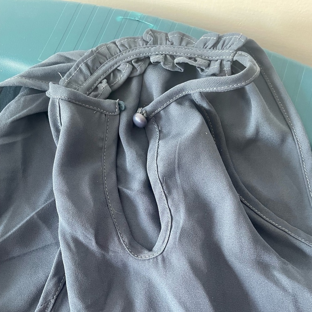 Blue top - Picture 2 of 2